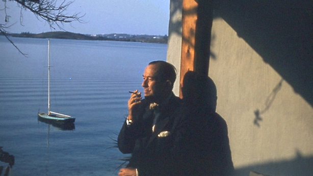 NC_Noël_Bermuda_600.jpg NC_Noël_Bermuda_600.jpg