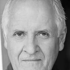 Tony-Llewellyn-Jones.png Tony-Llewellyn-Jones.png