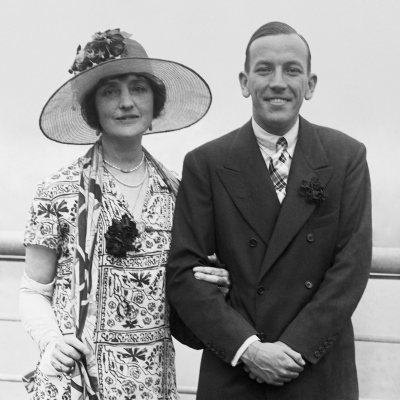 Lilian_Braithwaite_&<em>Noël_Coward English actress Lilian Braithwaite with Noël Coward co starred in his play The Vortex..jpg