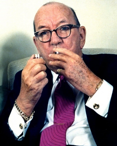 Sir_Noel_Coward_in_Glasses_Allan_Warren.jpg